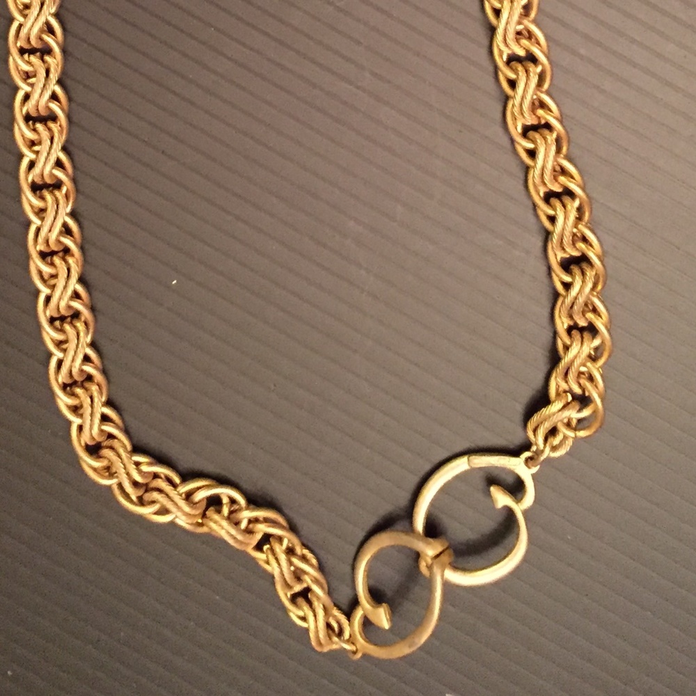 Oscar de la Renta Vintage Gold Tone Necklace
